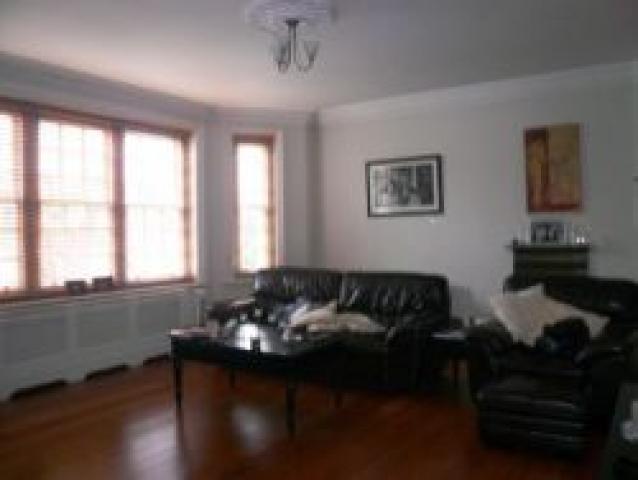 			2 Bedroom, 1 bath, 1 reception Flat			 Bracknell Gardens, HAMPSTEAD